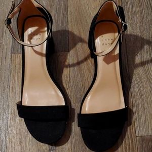 NWOT black heel sandals 8.5